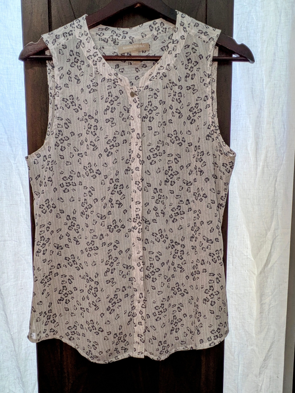 Banana Republic Factory Cream Sleeveless Leopard-Print Button Front Blouse